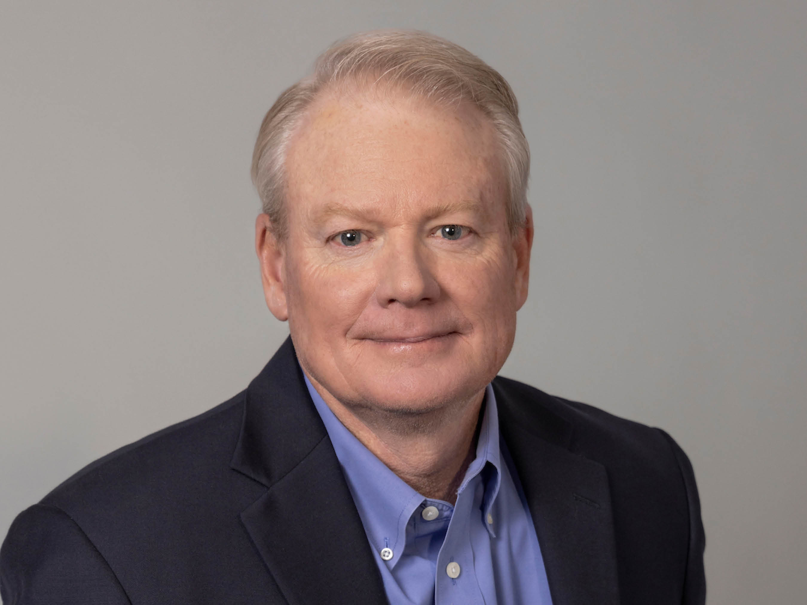 This is a headshot of Wes Morris.